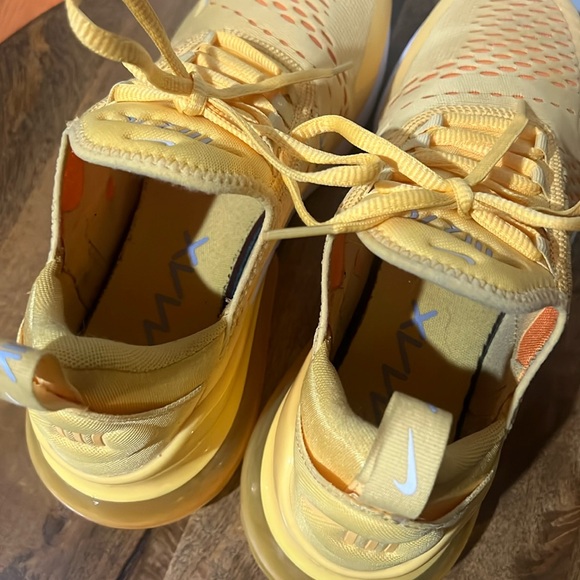 Women’s Nike Air Max 270 - Picture 5 of 5